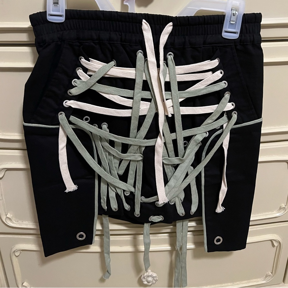 edgy skirt from fashionnova